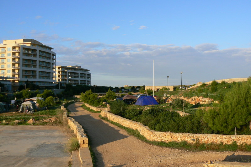 camping » Ghajn Tuffieha International Scout Campsite » Malta » aan zee » honden toegestaan